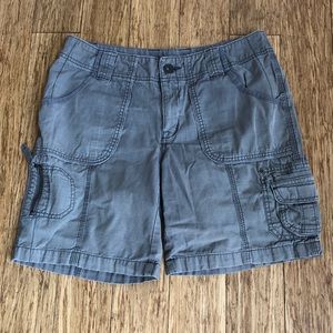 Women’s Eddie Bauer cargo shorts